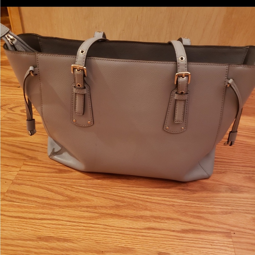 Michael Kors bag - Picture 2 of 4